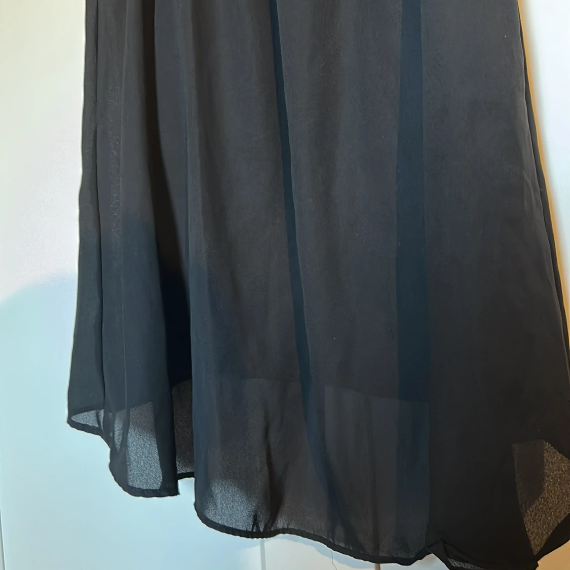 Svart ärmlös klänning BY Jeppson - 3