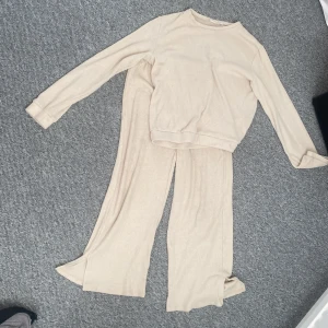 Mjukis set  - Beige mjukis set