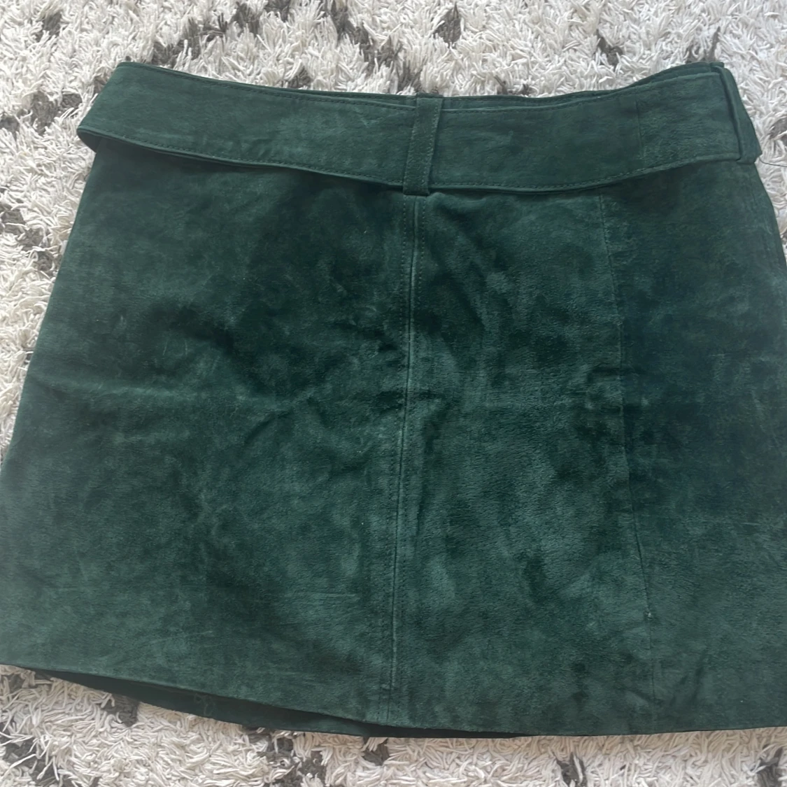 Mörkgrön mockakjol från Zara - 91