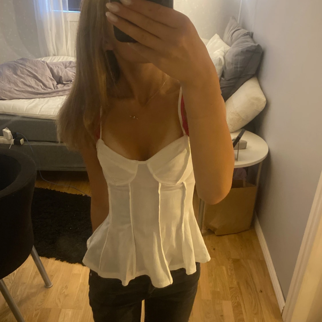 Vit korsettliknande topp