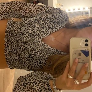 Leopard blus - Leopard blus från zara i storlek s🖤