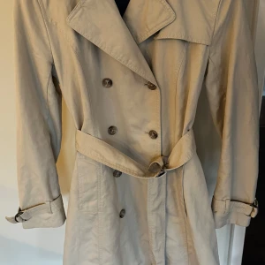Gant Trenchcoat  - Gant trenchcoat som ny! 