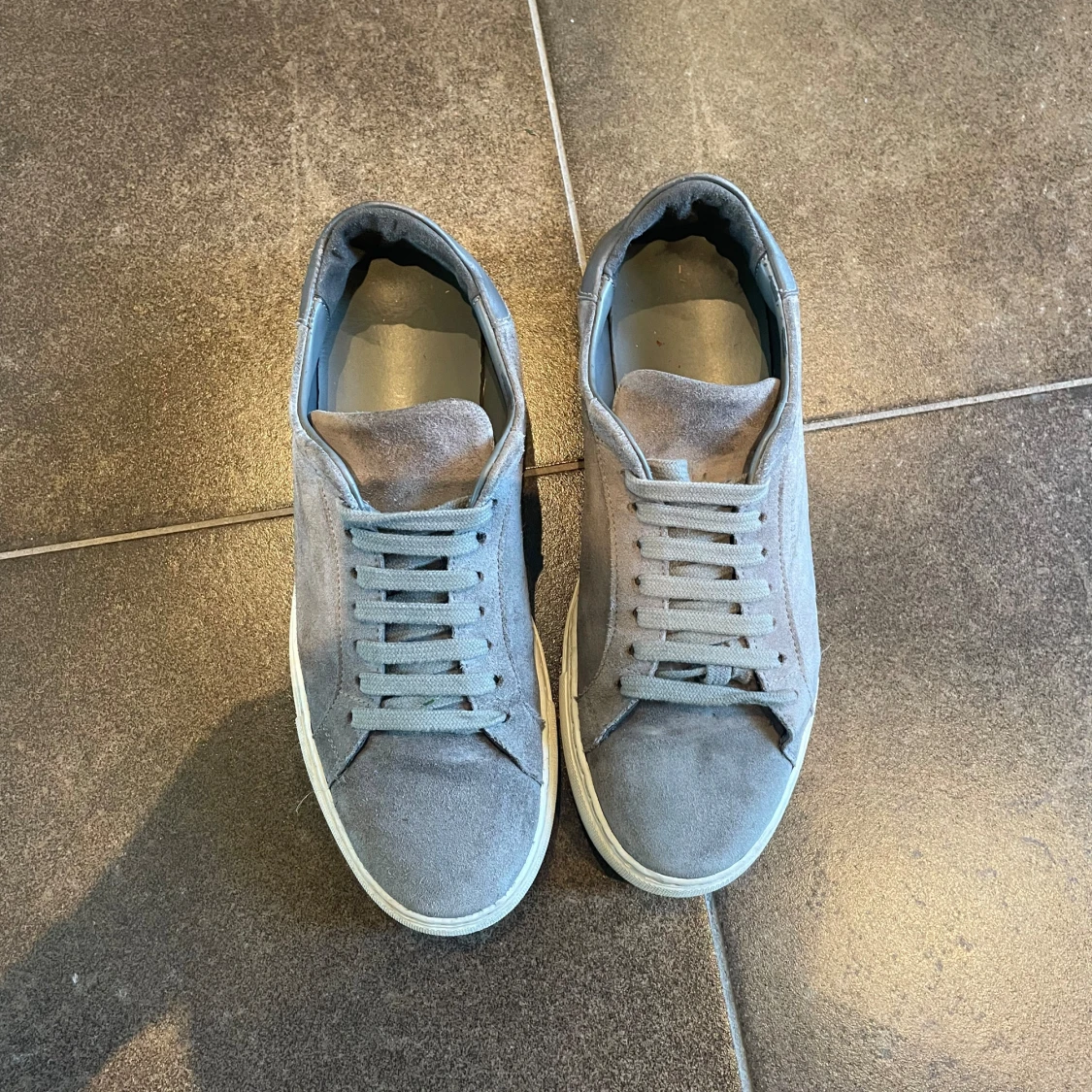 Grå Arigato skor  - 90