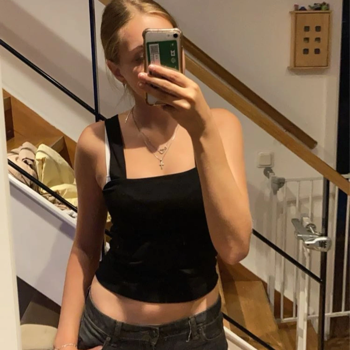 Svart ärmlös topp - 90