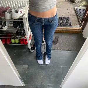 Lågmidjade jeans, bra skick