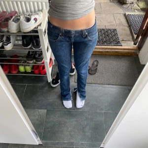 Lågmidjade jeans - Lågmidjade jeans, bra skick