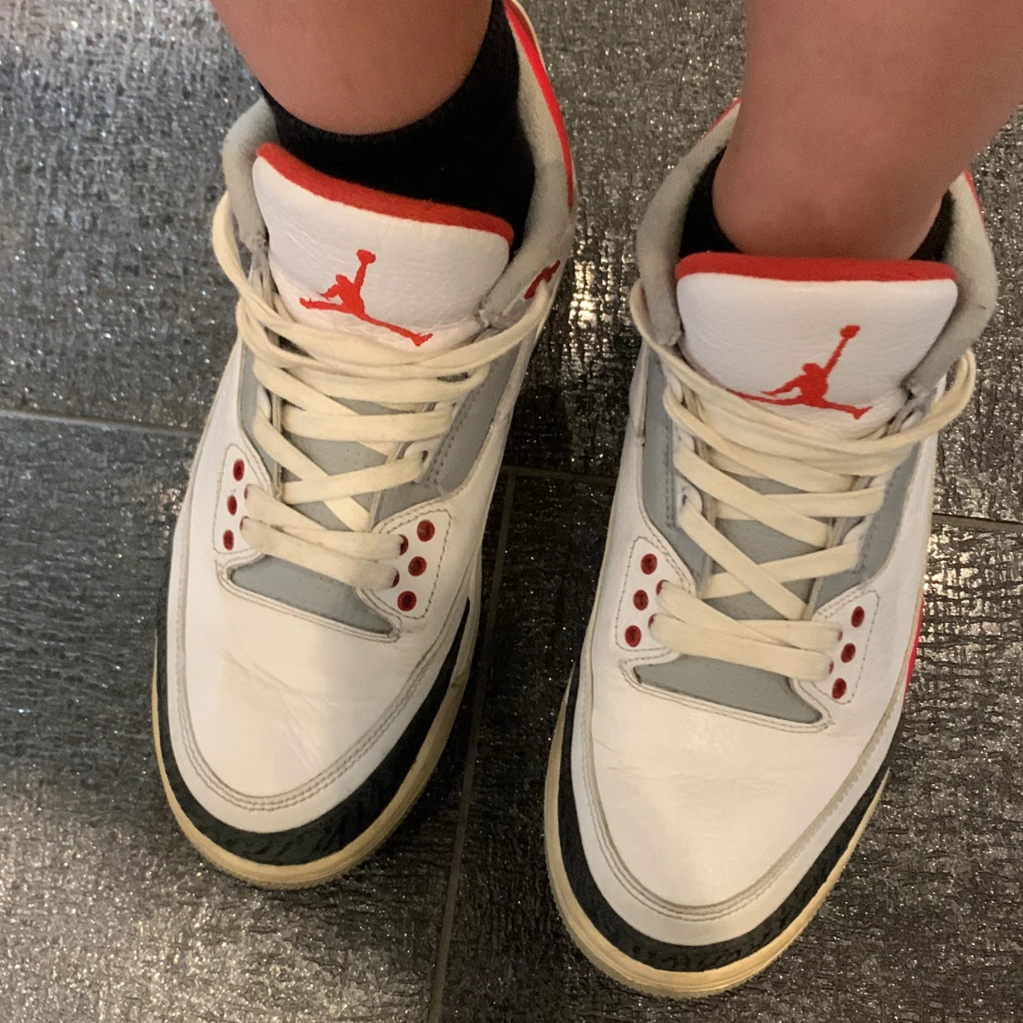 Air Jordan 3s Retro/Fire red - 91