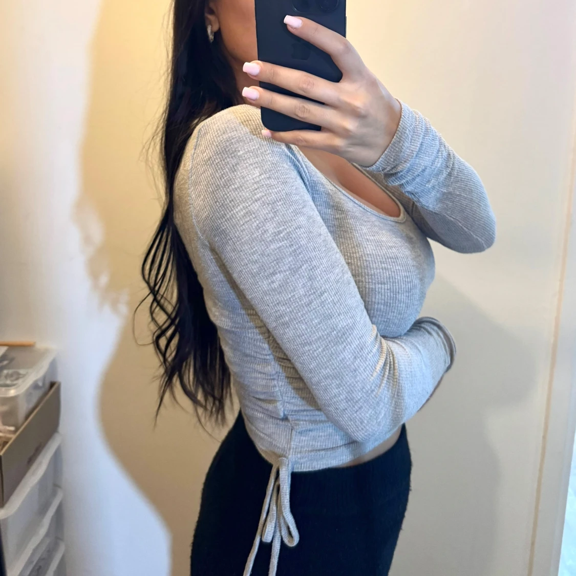 Grå ribbad långärmad topp - 2