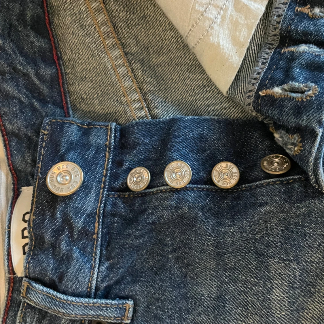 Jeansshorts från BDG - 1