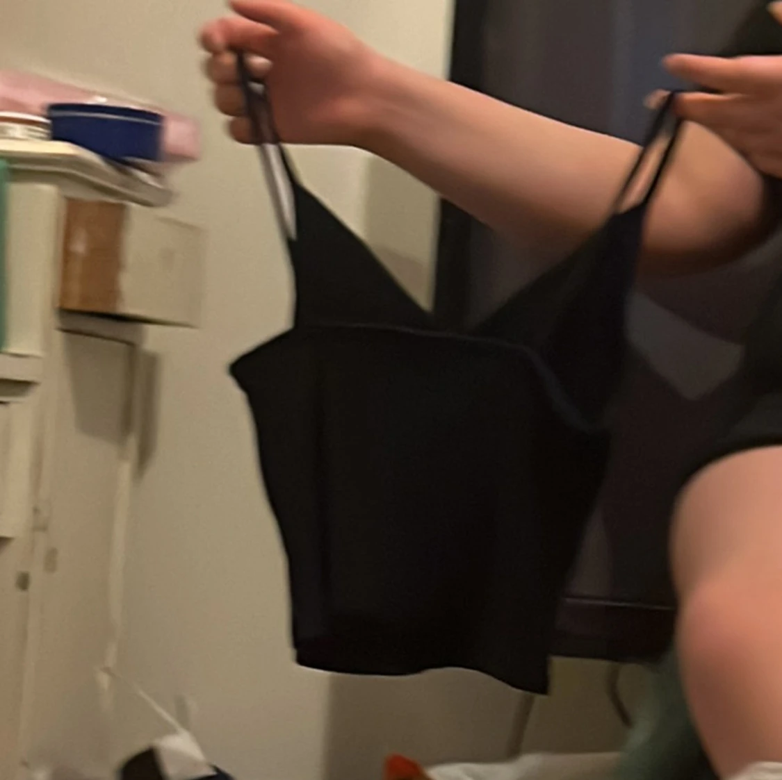 Svart ärmlös linnetopp - 1