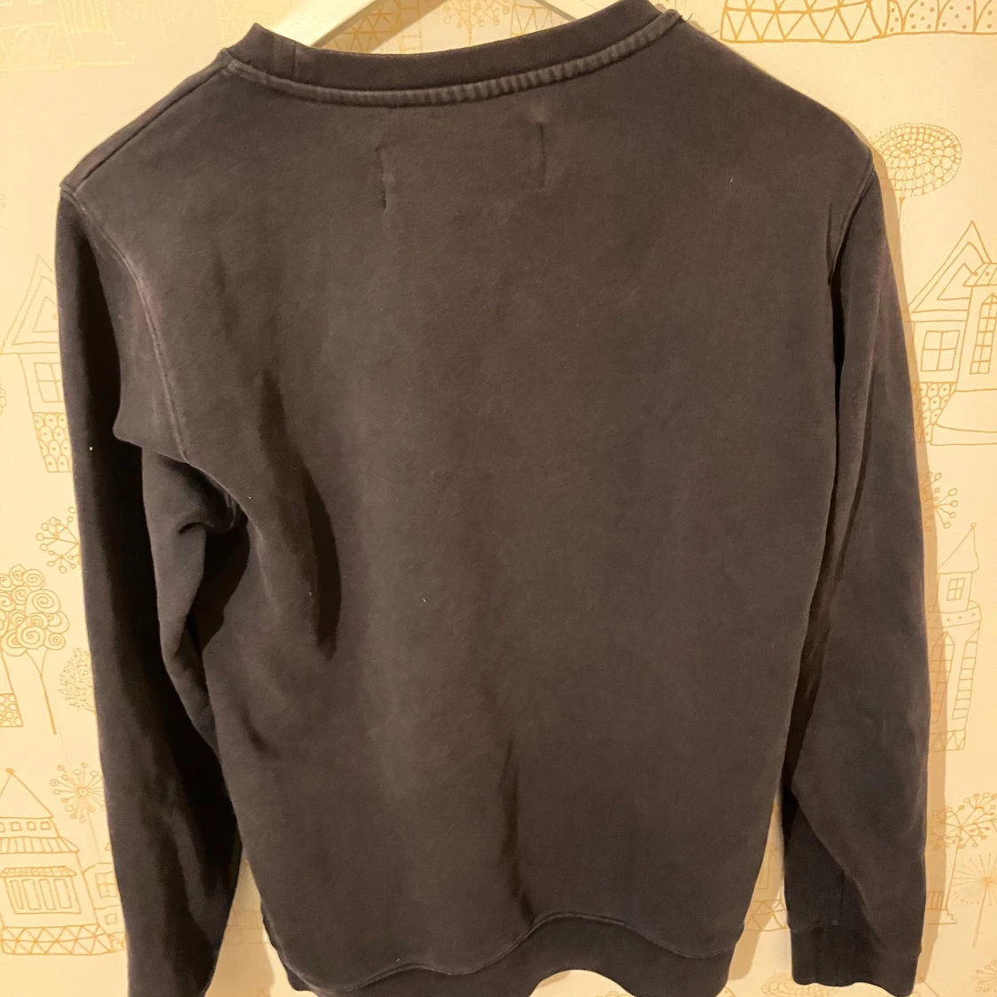 Mörkblå sweatshirt från Replay - 1