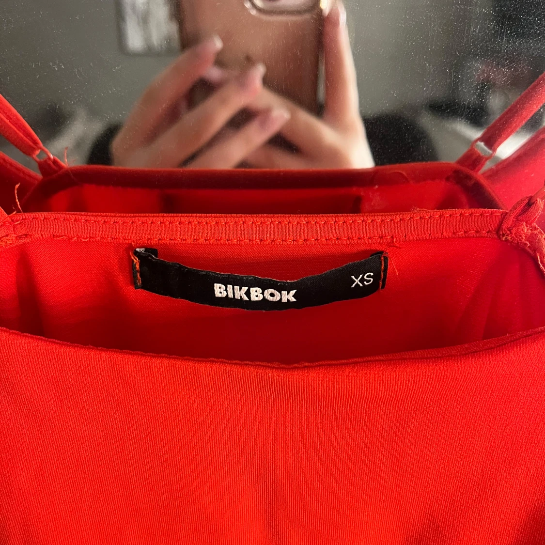 Röd linnetopp från BikBok - 1