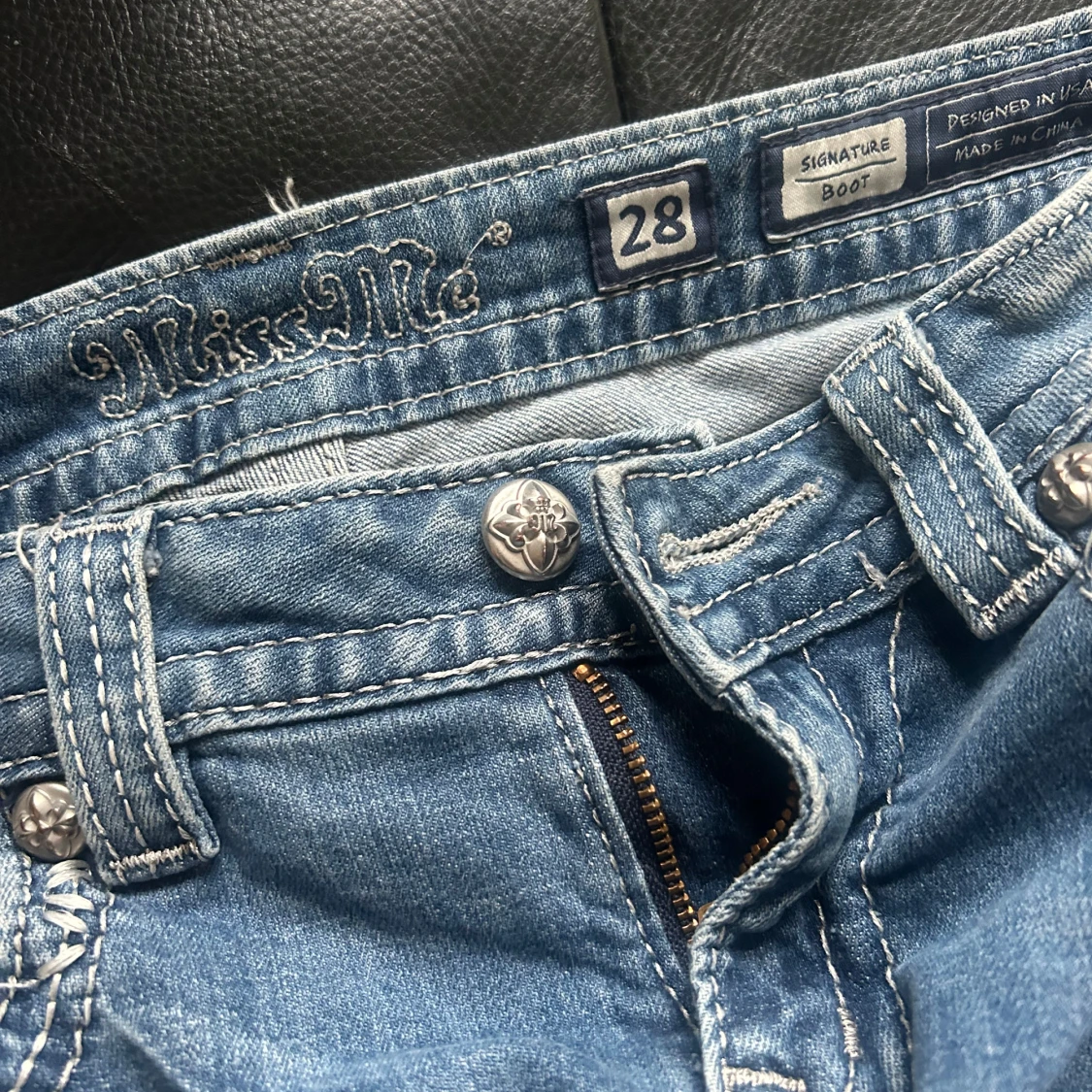 Vintage Low waist Miss Me jeans  - 3