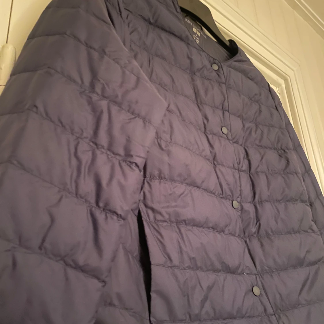 Mörkblå dunjacka från Uniqlo - 2