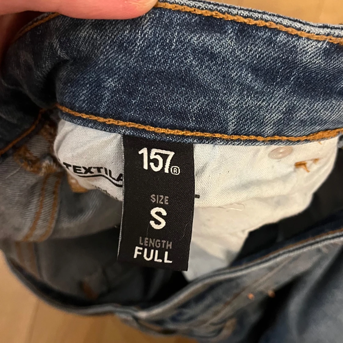 Blå jeans med bootcut - 4