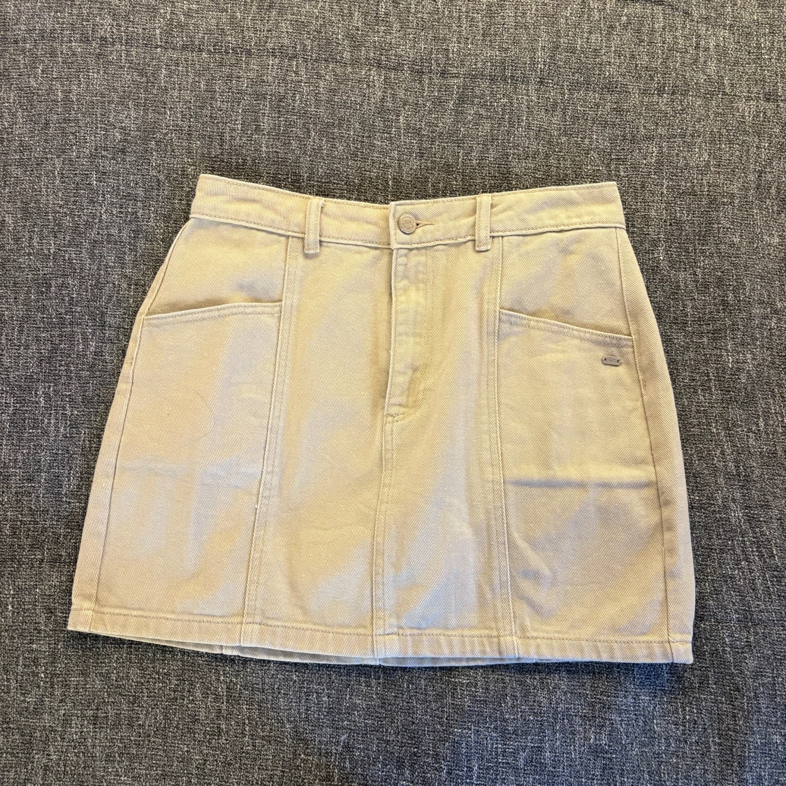Beige jeanskjol 