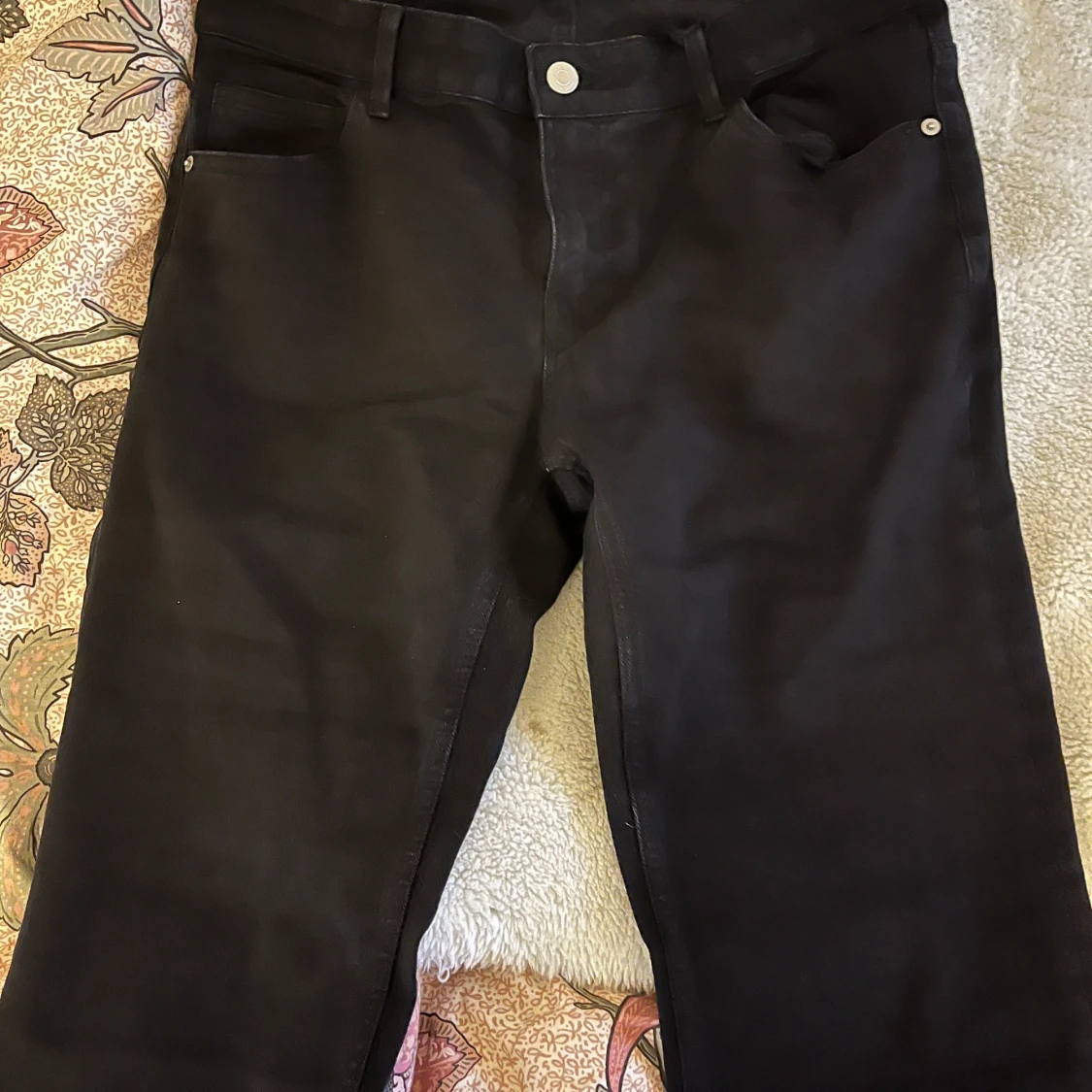 Svarta flare jeans från Lindex - 1
