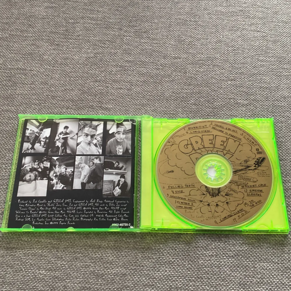 Inga problem green day cd. Böcker.