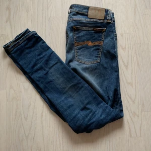 Nudie jeans 👖  - Hej, säljer mina nudie jeans i storlek, W30 L32. Köptes på Plick men andvända bara 3-4 gånger. Inga defekter och hör av er jag svarar på allt.
