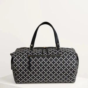 SÖKER ELI TRAVEL BAG - Söker denna väska från by Marlene Birger . Mörka eller ljusa spelar ingen roll!