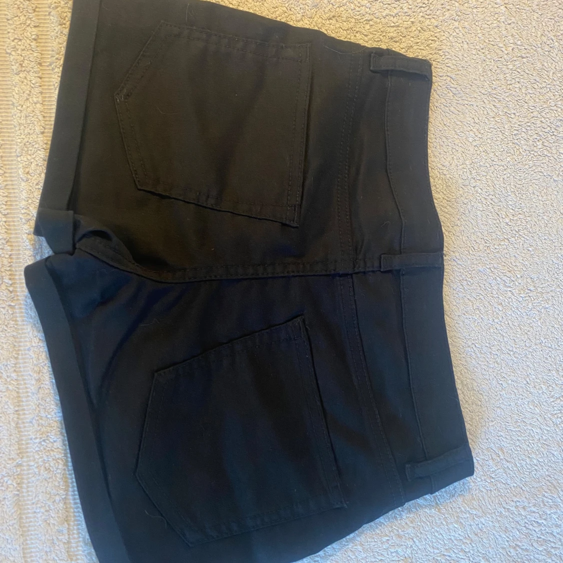 Svarta shorts med dragkedja - 91