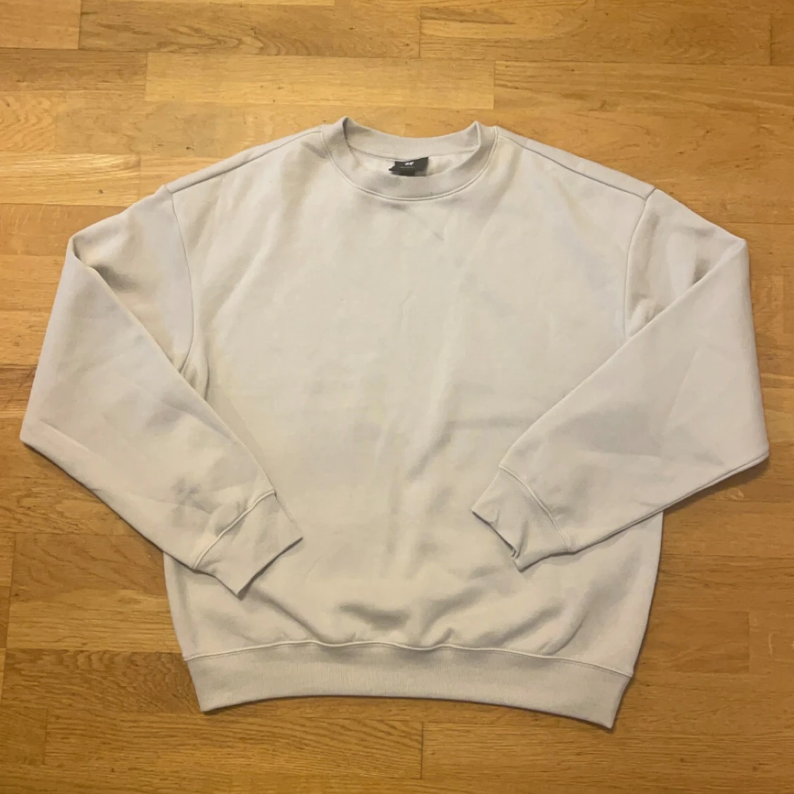 Beige sweatshirt, storlek S