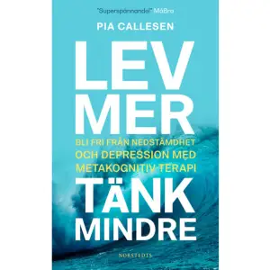 Lev mer, tänk mindre visar hur du med hjälp av metoden metakognitiv terapi (MCT) kan bli fri från depression och nedstämdhet. Terapiformen håller på att slå igenom på bred front i världen, som ett nytt sätt att behandla depression.Depression är ett växande problem för allt fler, och WHO larmar om att depression inom tre år blir den största sjukdomsbördan i världen. Men vad kan man som enskild göra åt det? Vi har vant oss vid att tackla en kris genom att bearbeta den, tänka och analysera - men det är enligt behandlingsformen fel väg att gå. I stället bör vi låta saker passera och metakognitiv terapi lär oss hur.Boken introducerar metoder för den som lider av nedstämdhet, men är även användbar för den som vill slippa hamna där. Genom att sluta grubbla och oroa oss återfår vi livsglädje och energi.    Format Pocket   Omfång 166 sidor   Språk Svenska   Förlag Norstedts   Utgivningsdatum 2020-12-16   Medverkande Miroslav Šokčić   Medverkande Henrik Sjöberg   ISBN 9789113097213  