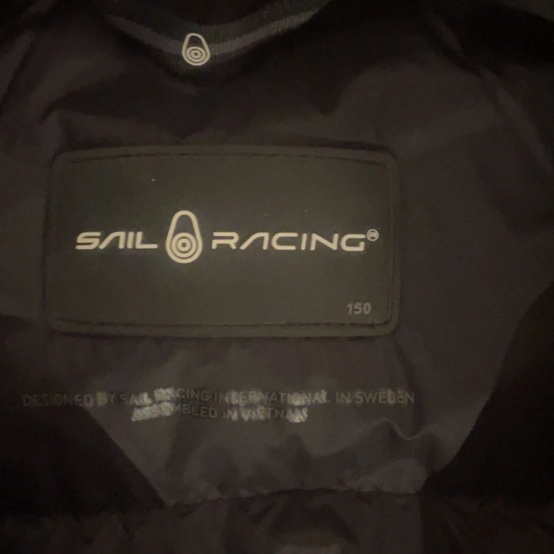 Svart dunväst från Sail Racing - 91