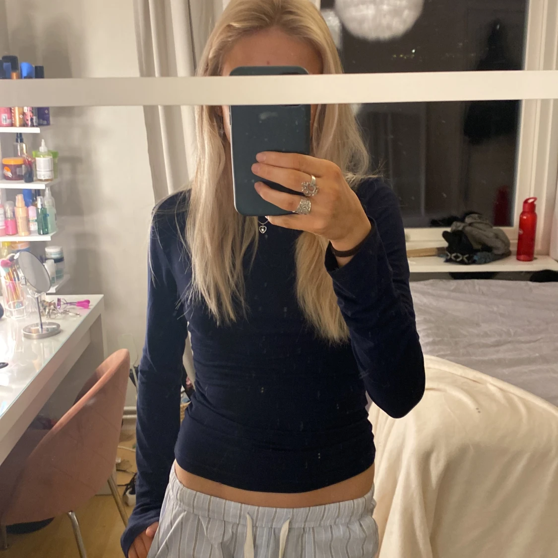 Mörkblå långärmad topp