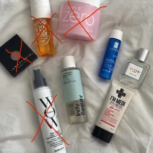 Produkter  - 💓Indy beauty ny 130kr mitt pris 50kr💓 LaRochePosay ny 339kr mitt pris 90kr💓 Suntique ny 289kr mitt pris 90kr 💓Parfym ny 525kr mitt pris 200kr💓 Color wow-SÅLD clean it zero-SÅLD Sol de janeiro-SÅLD Anastasia ögonskugga-SÅLD 💓KÖP ALLT FÖR 300kr💓