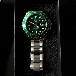 Helt ny klocka aldrig använd  - Helt ny klocka aldrig använd. 