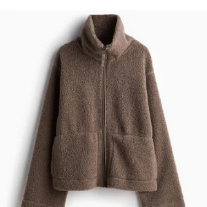 Hm teddyjacka - Kollar intresse på denna snygga teddyjackan från hm💕