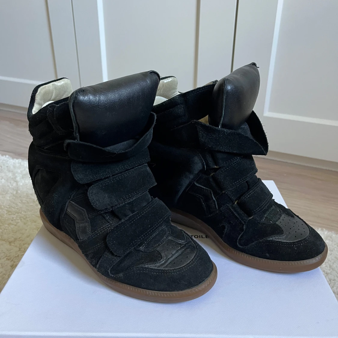 Isabel Marant Bekett  - 90