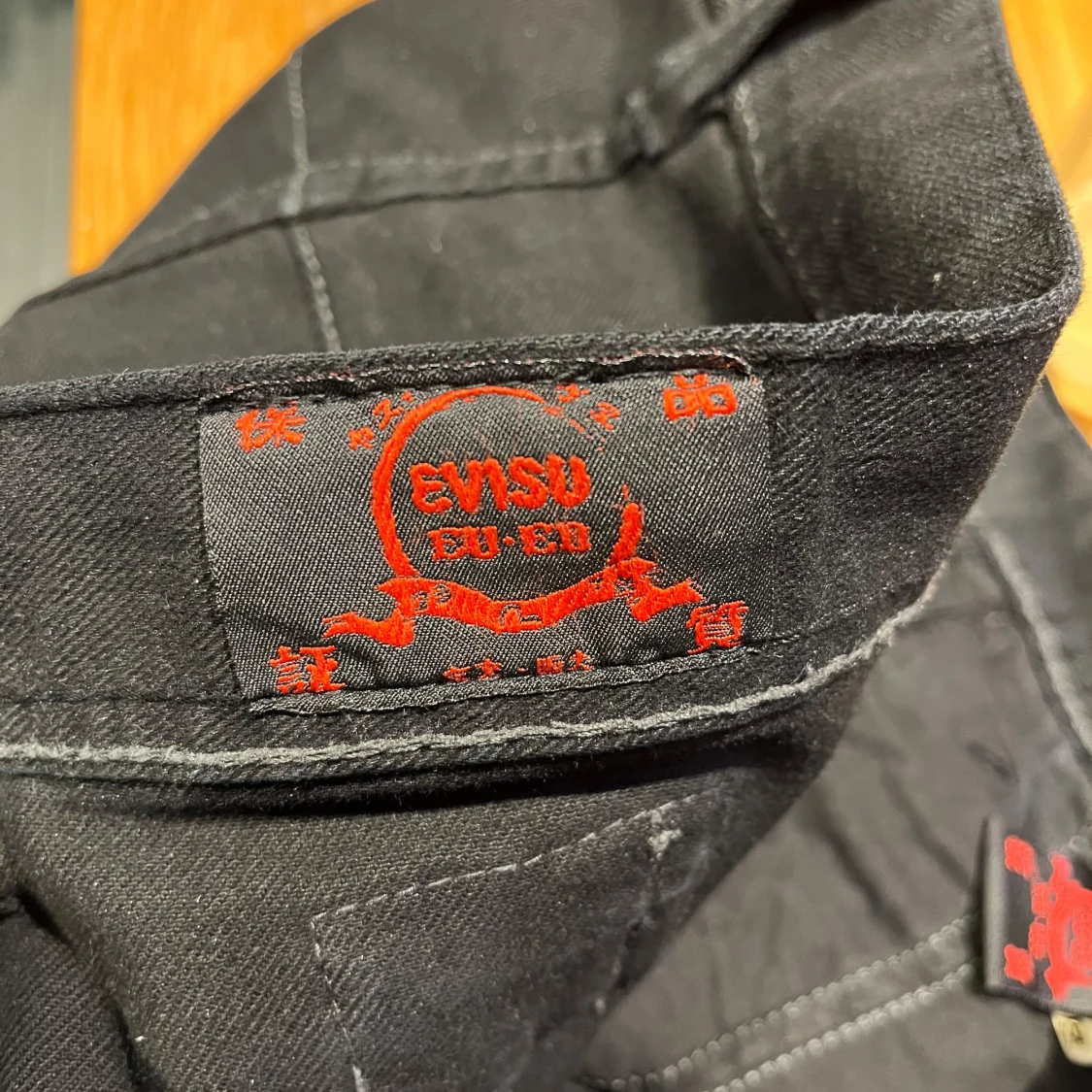 Svarta jeans från Evisu - 91