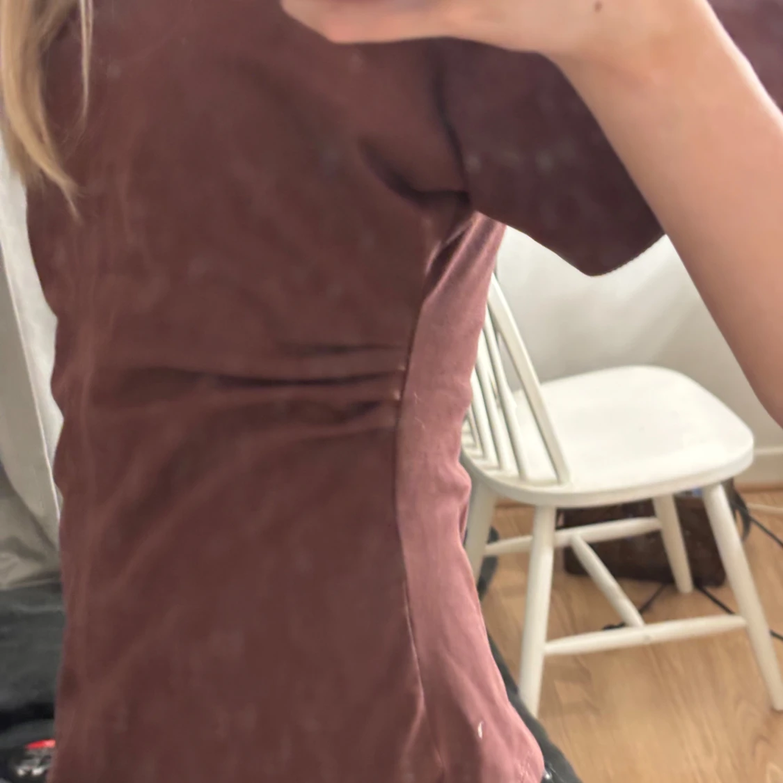 Vinröd tshirt med indragen midja - 90