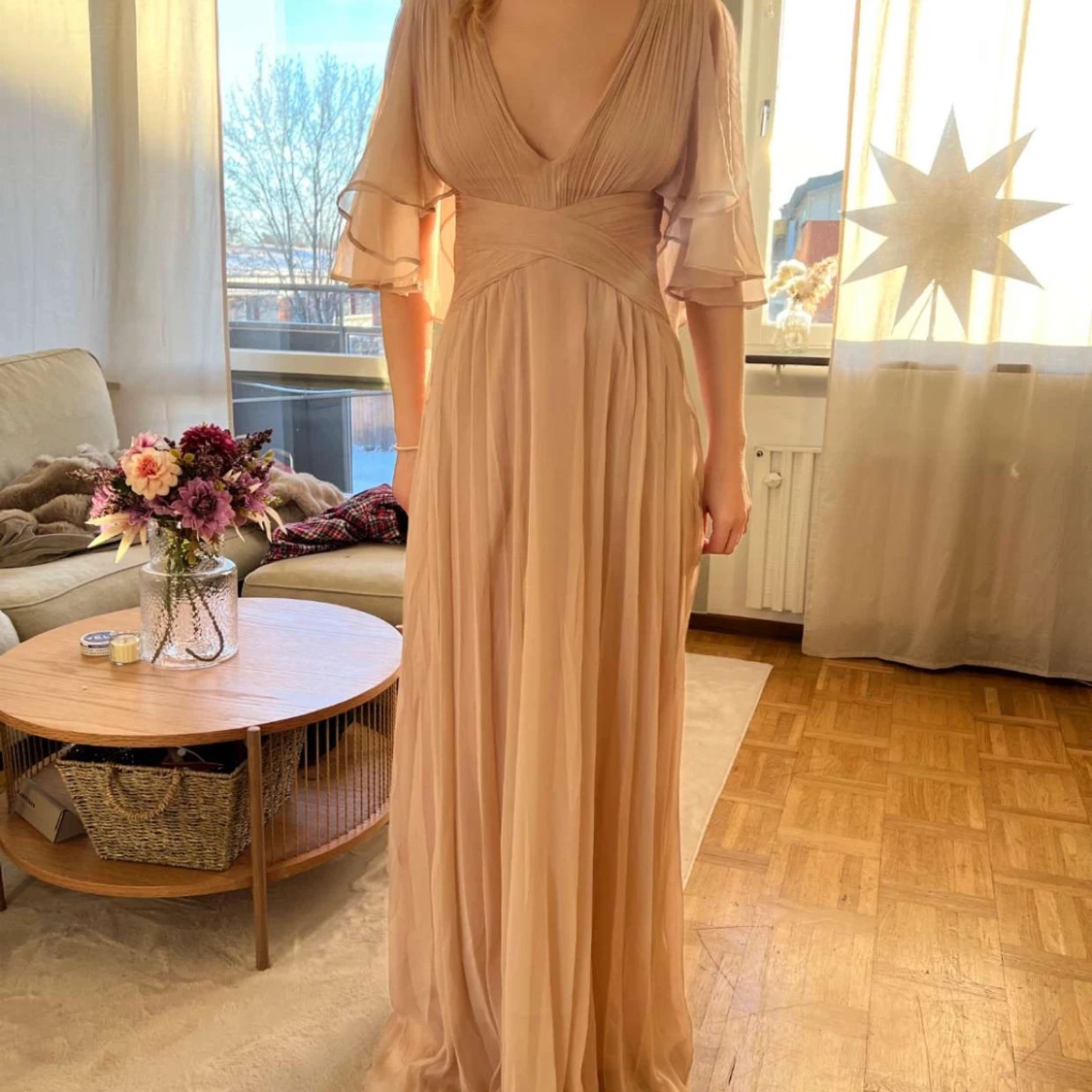 Champagnefärgad långklänning - 91