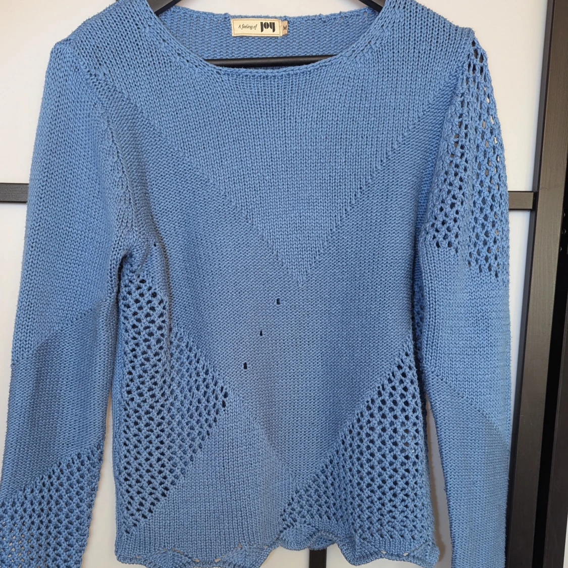 Blå stickad tröja från A Feeling of Joy - 91