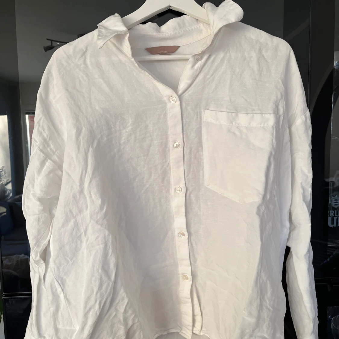 Vit linneskjorta från H&M