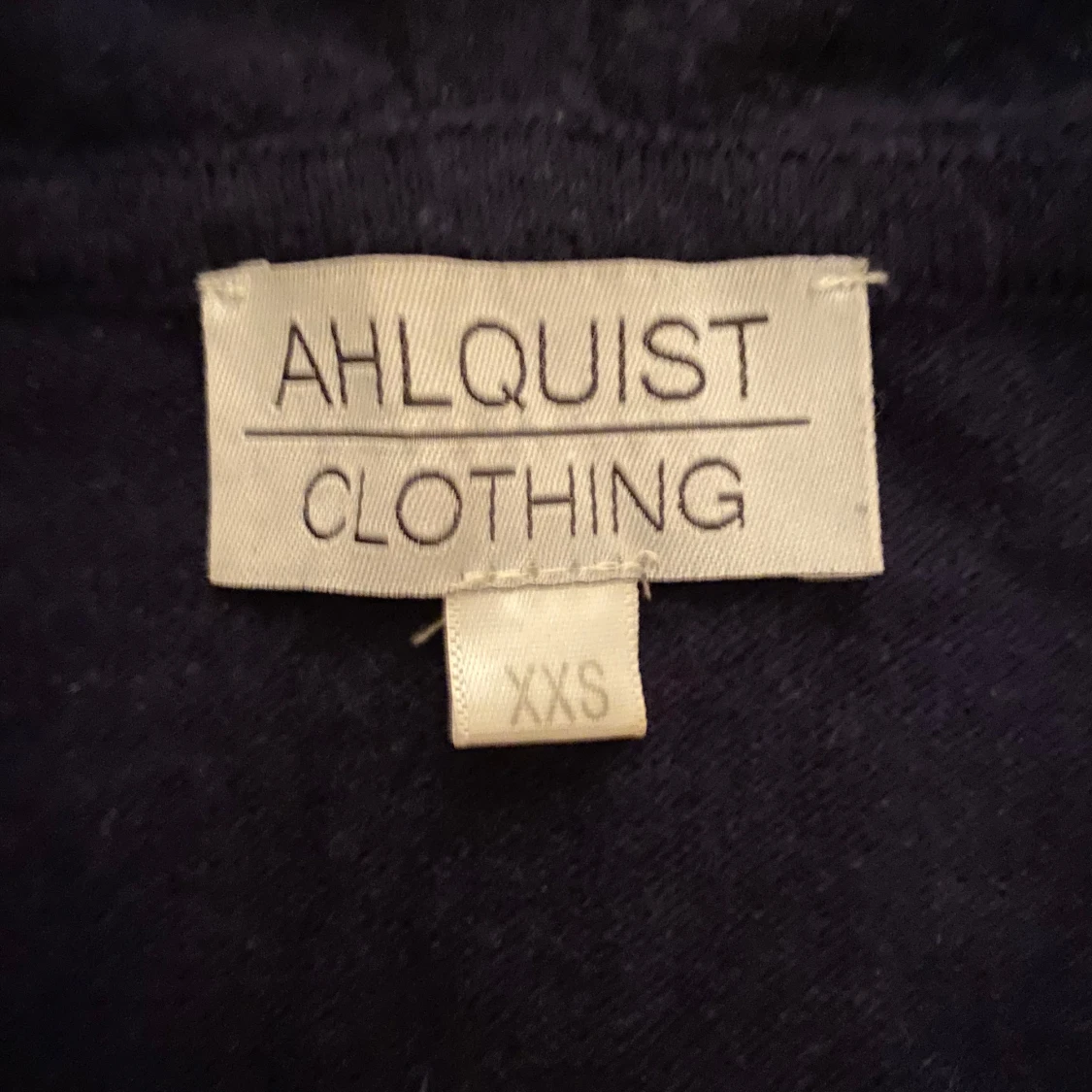 Mörkblå hoodie från Ahlquist Clothing - 91