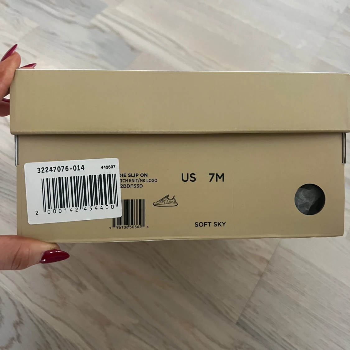 Ljusblå sneakers MK - 36