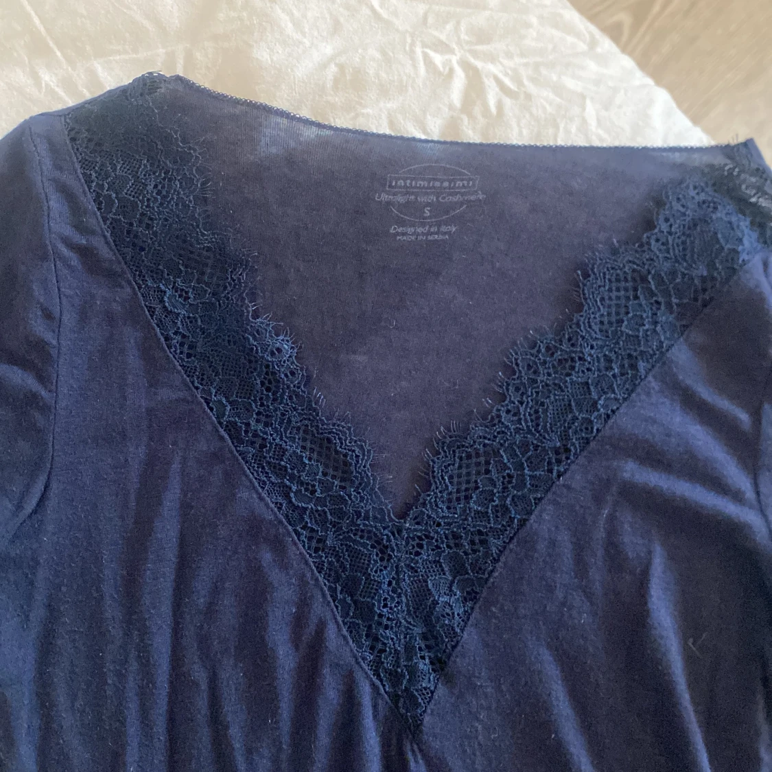 Mörkblå långärmad topp från Intimissimi - 91