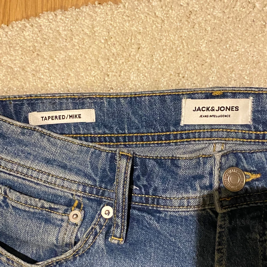 Blå jeans från Jack & Jones - 91