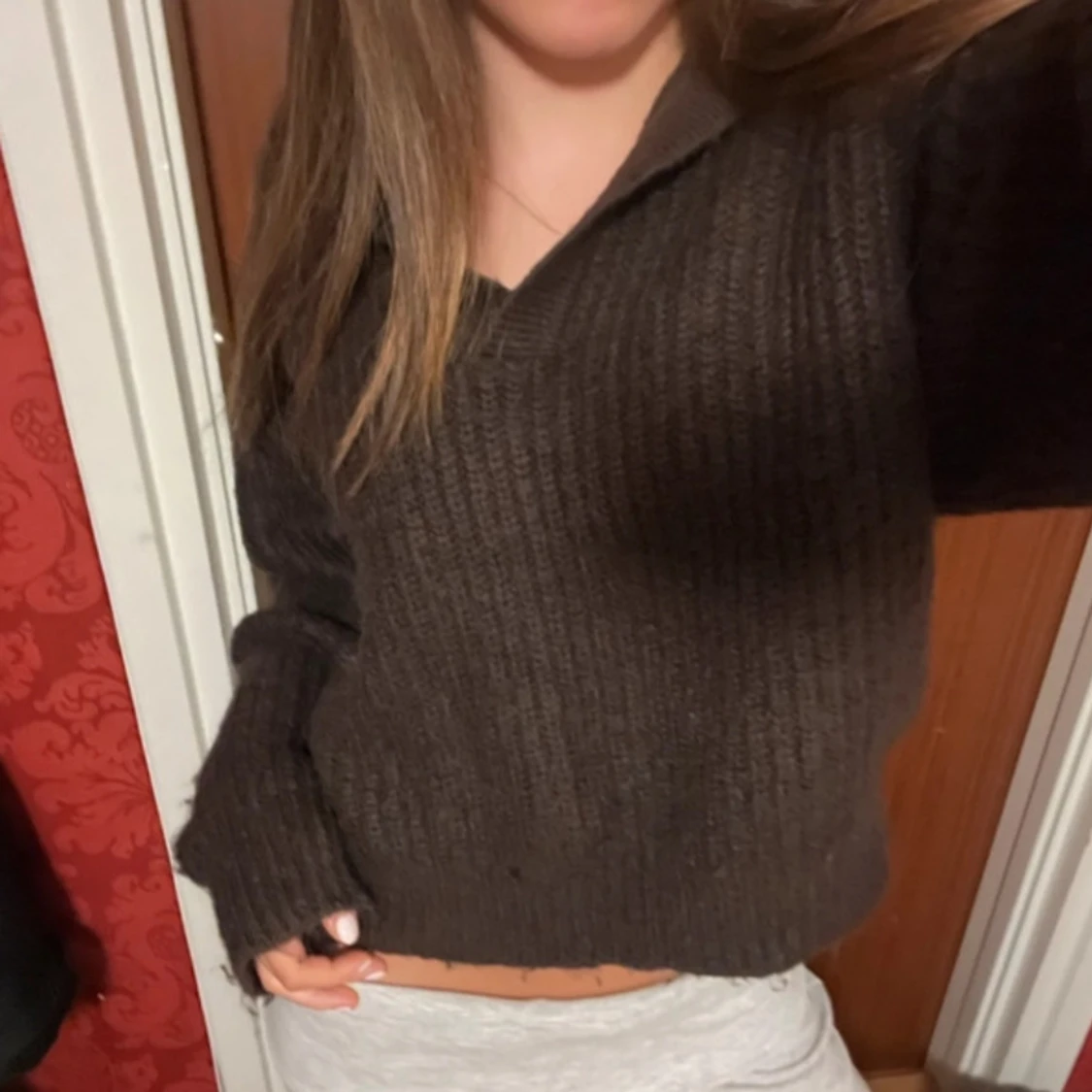 Brun stickad tröja - 90