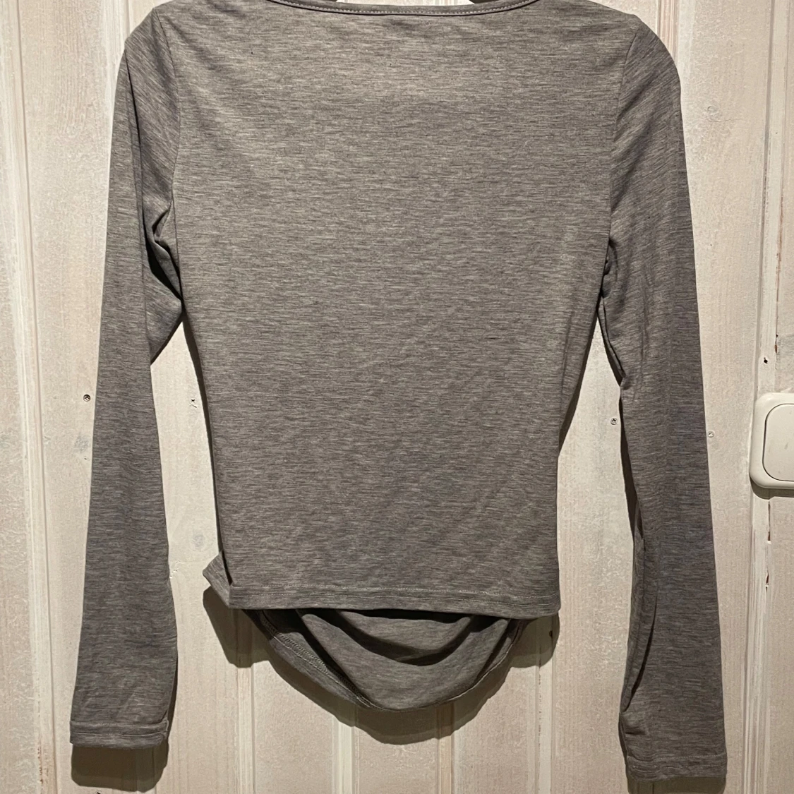 Grå tröja - 1