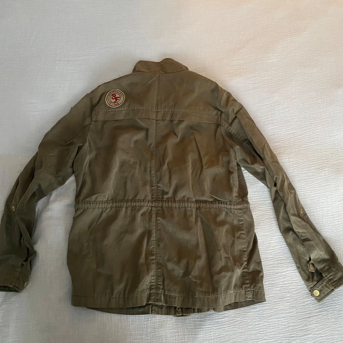 Olivgrön jacka från Esprit - 91