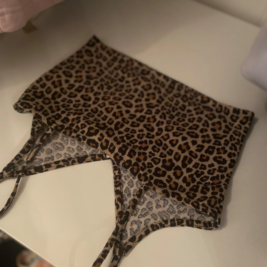 Leopardmönstrad linnetopp från HM - 92