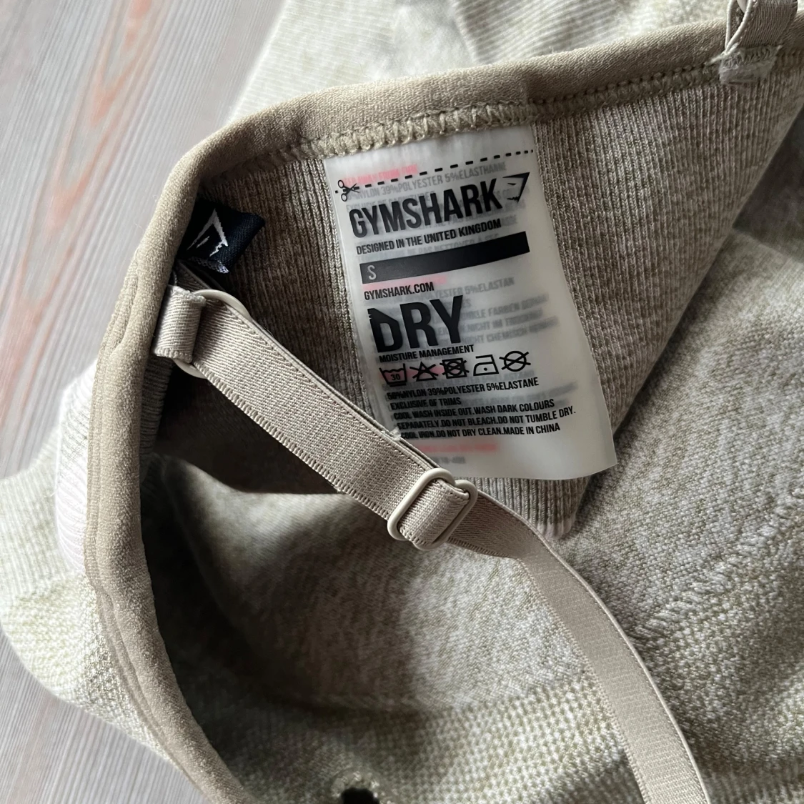 Gymshark top S - 90