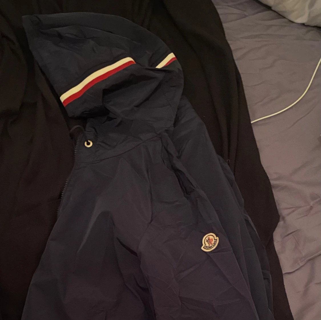 Mörkblå vindjacka från Moncler - 1