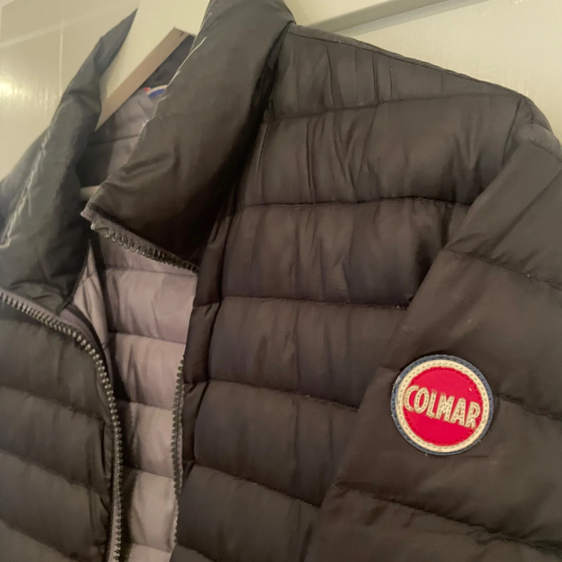 Svart dunjacka från Colmar - 1