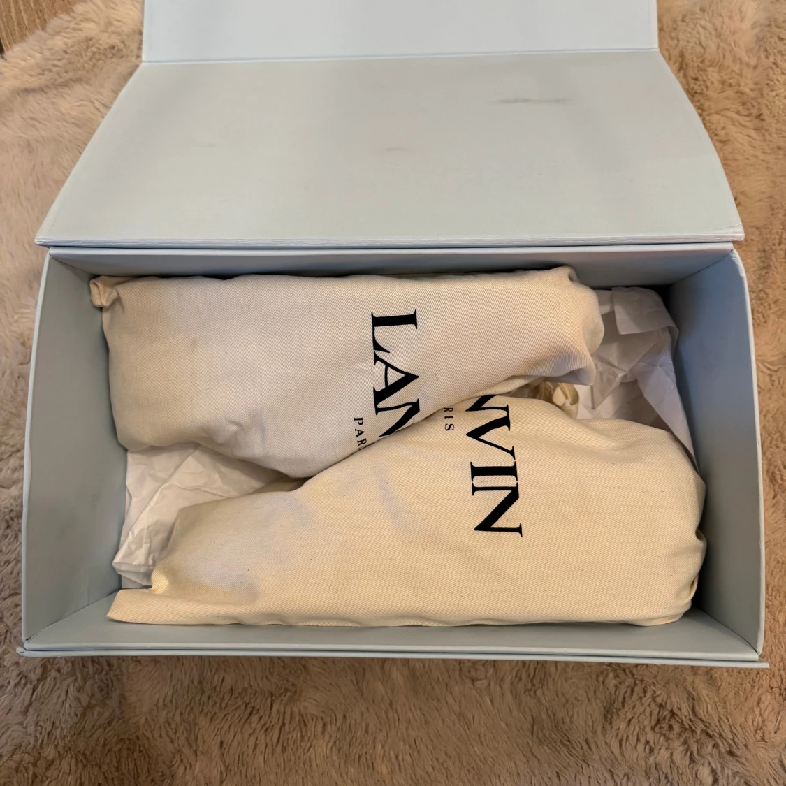 Helsvarta Lanvins - 4